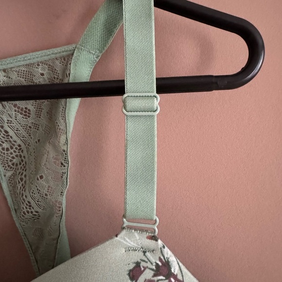 Cacique Mint Green Floral Lace Bra - Picture 3 of 9